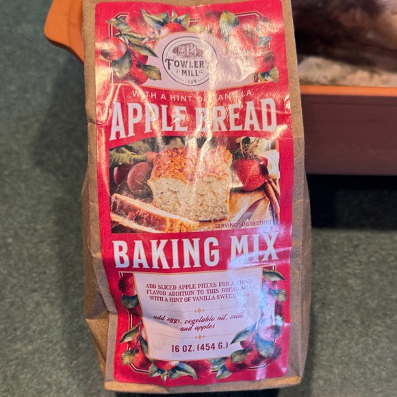 Apple Bread Baking Set with Terracotta Pan - Picture 5 of 10